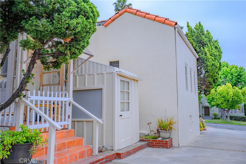 1501 Winchester Avenue