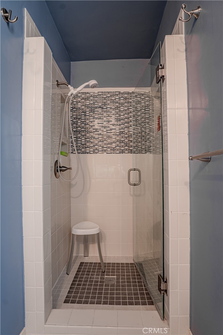 1501 Winchester Avenue