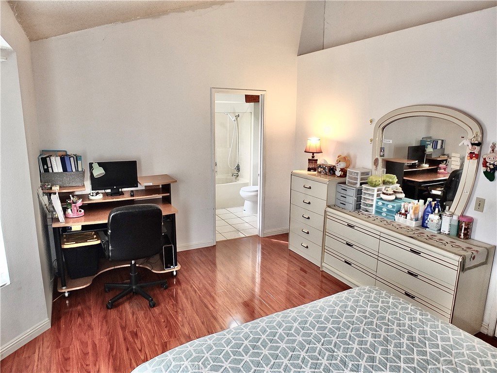 15121 Rancho Clemente