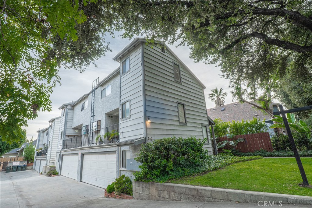 340 E Washington Boulevard