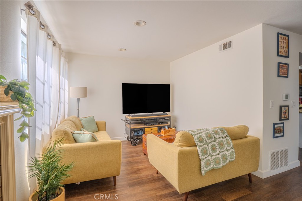 1903 Temple Avenue 228