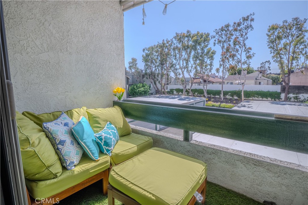 1903 Temple Avenue 228