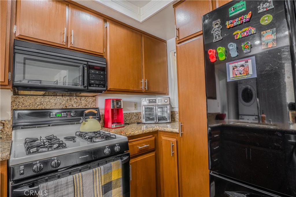 1903 Temple Avenue 228