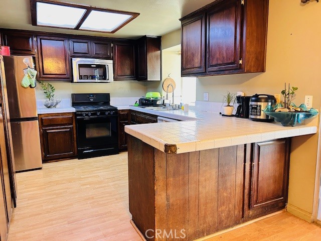441 Placentia