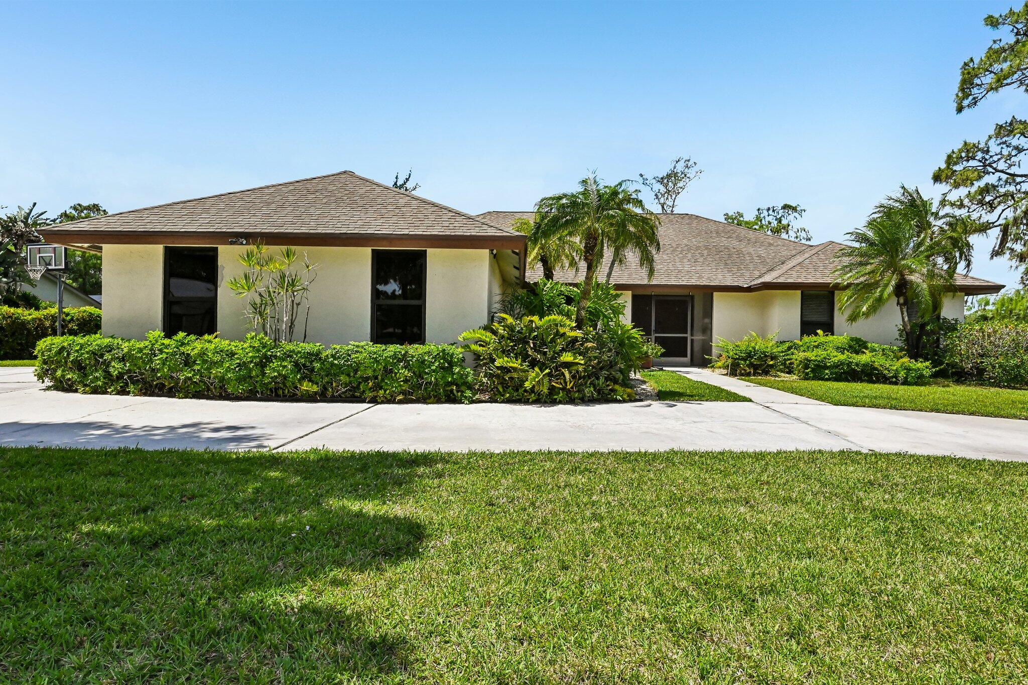 15220 Cedar Bluff Place