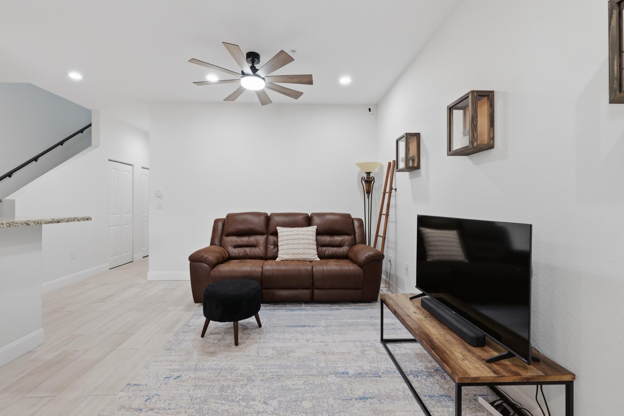 615 SW 2nd Terrace