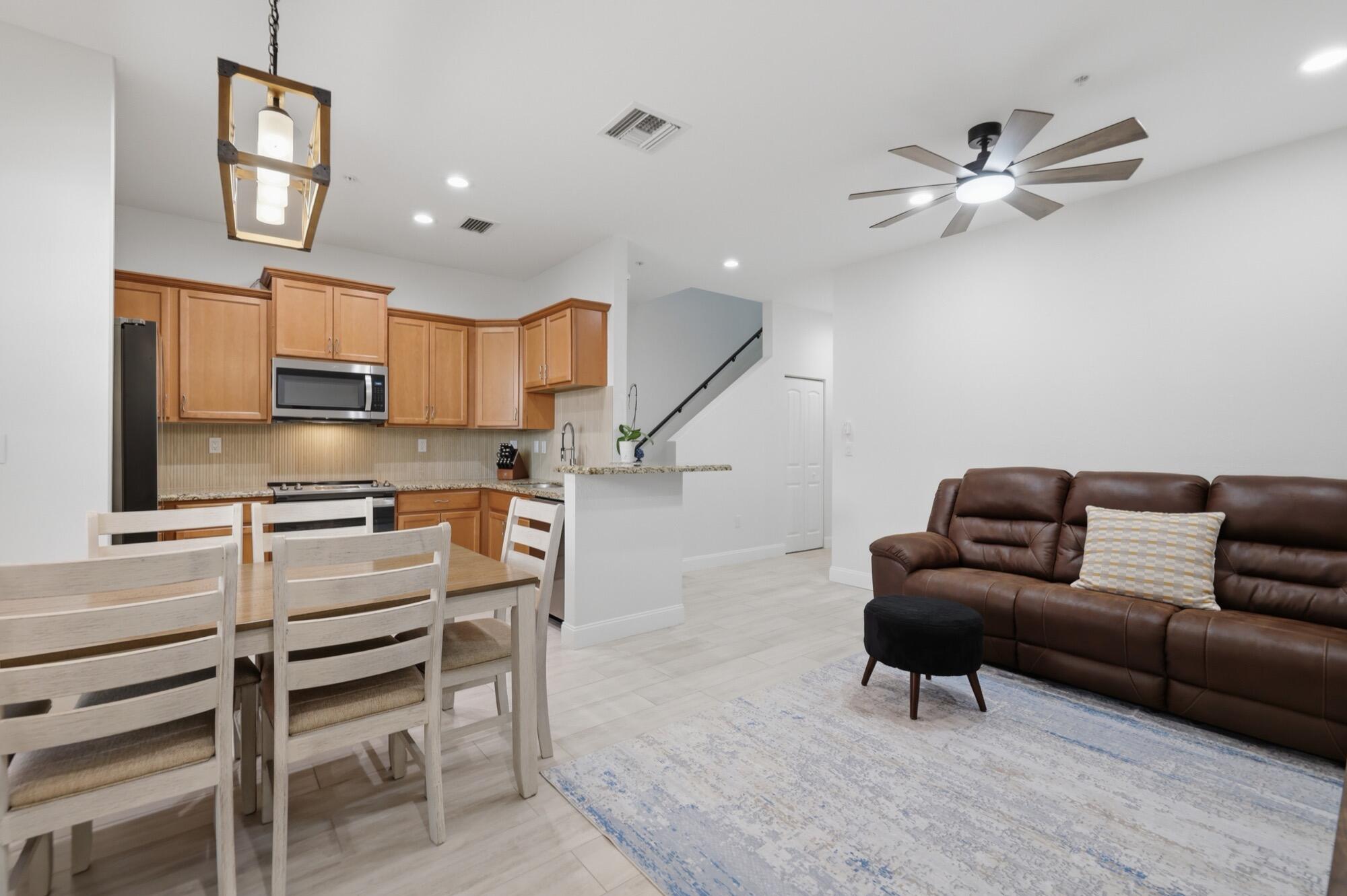 615 SW 2nd Terrace