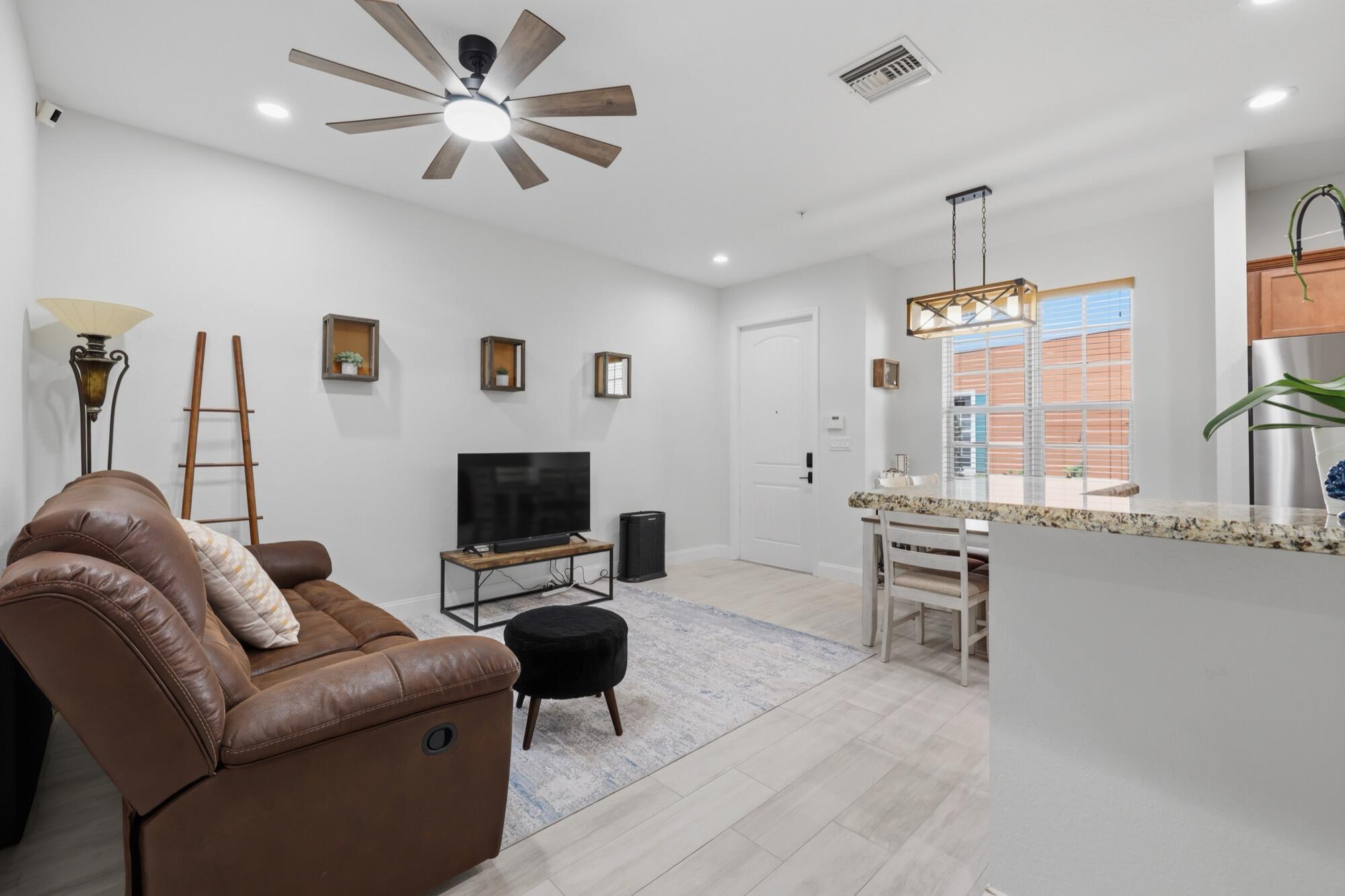 615 SW 2nd Terrace