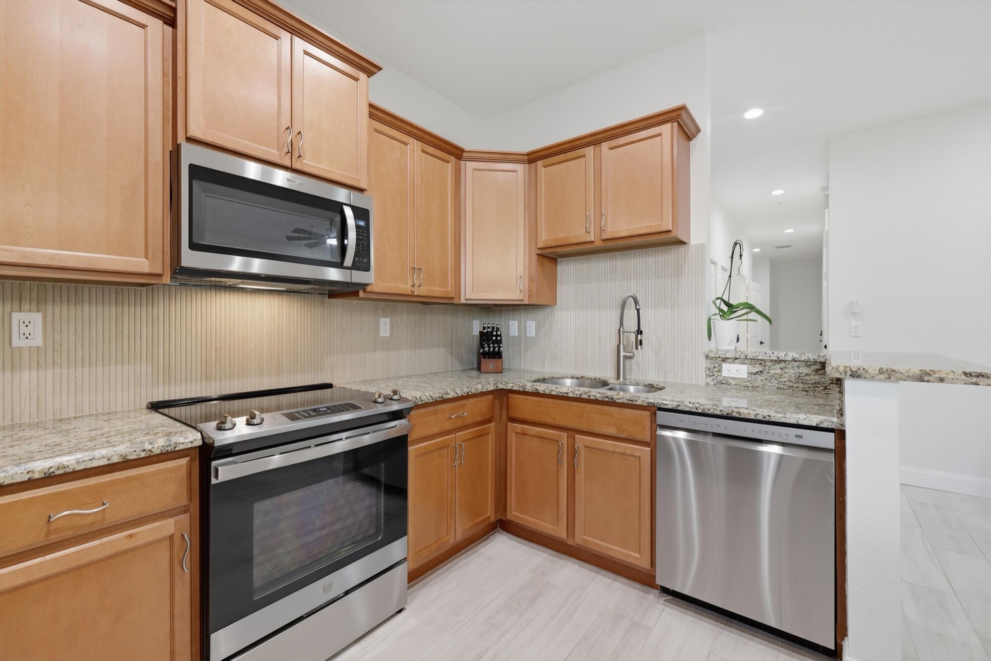 615 SW 2nd Terrace