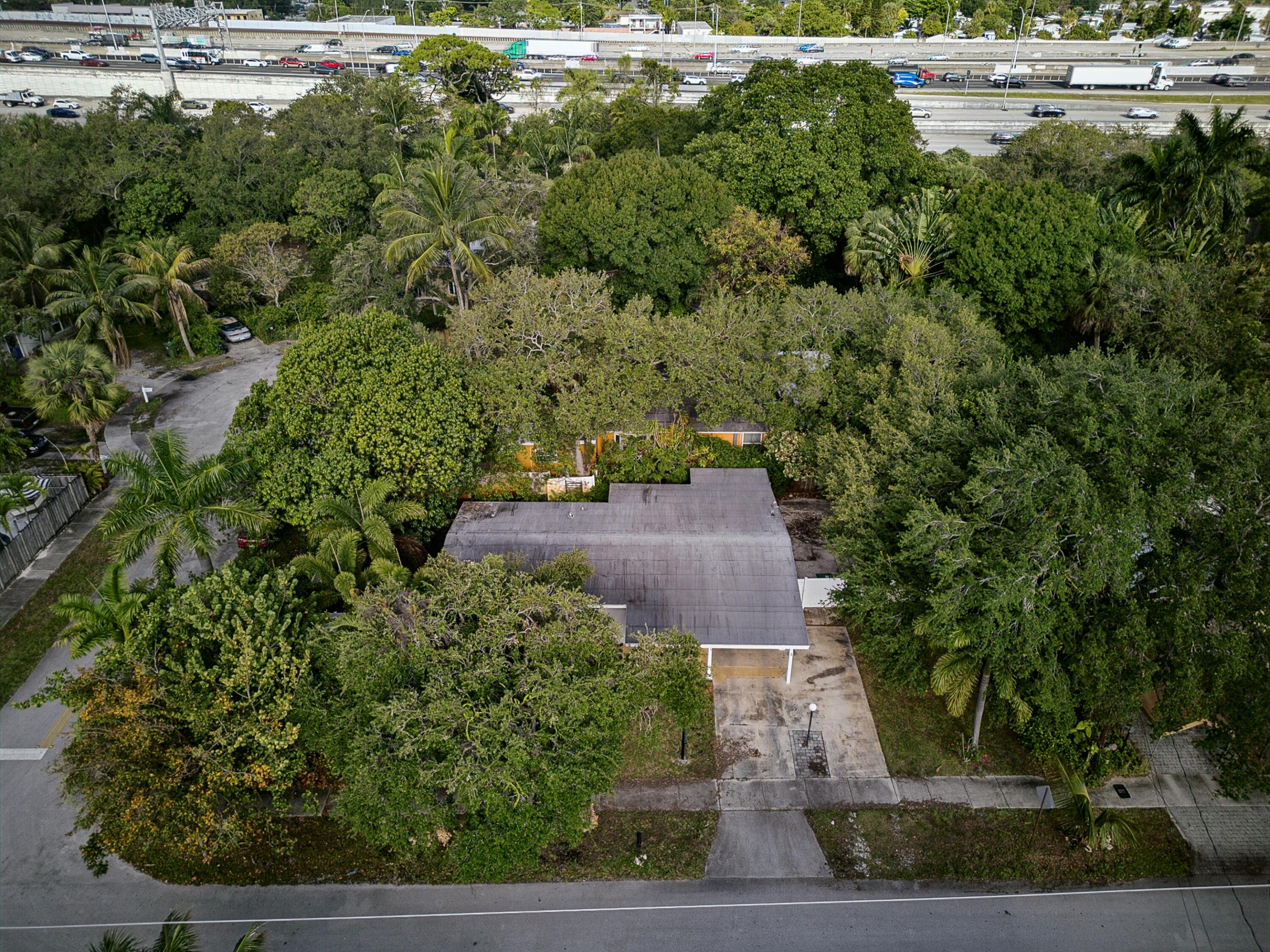 1425 SW 19th Avenue