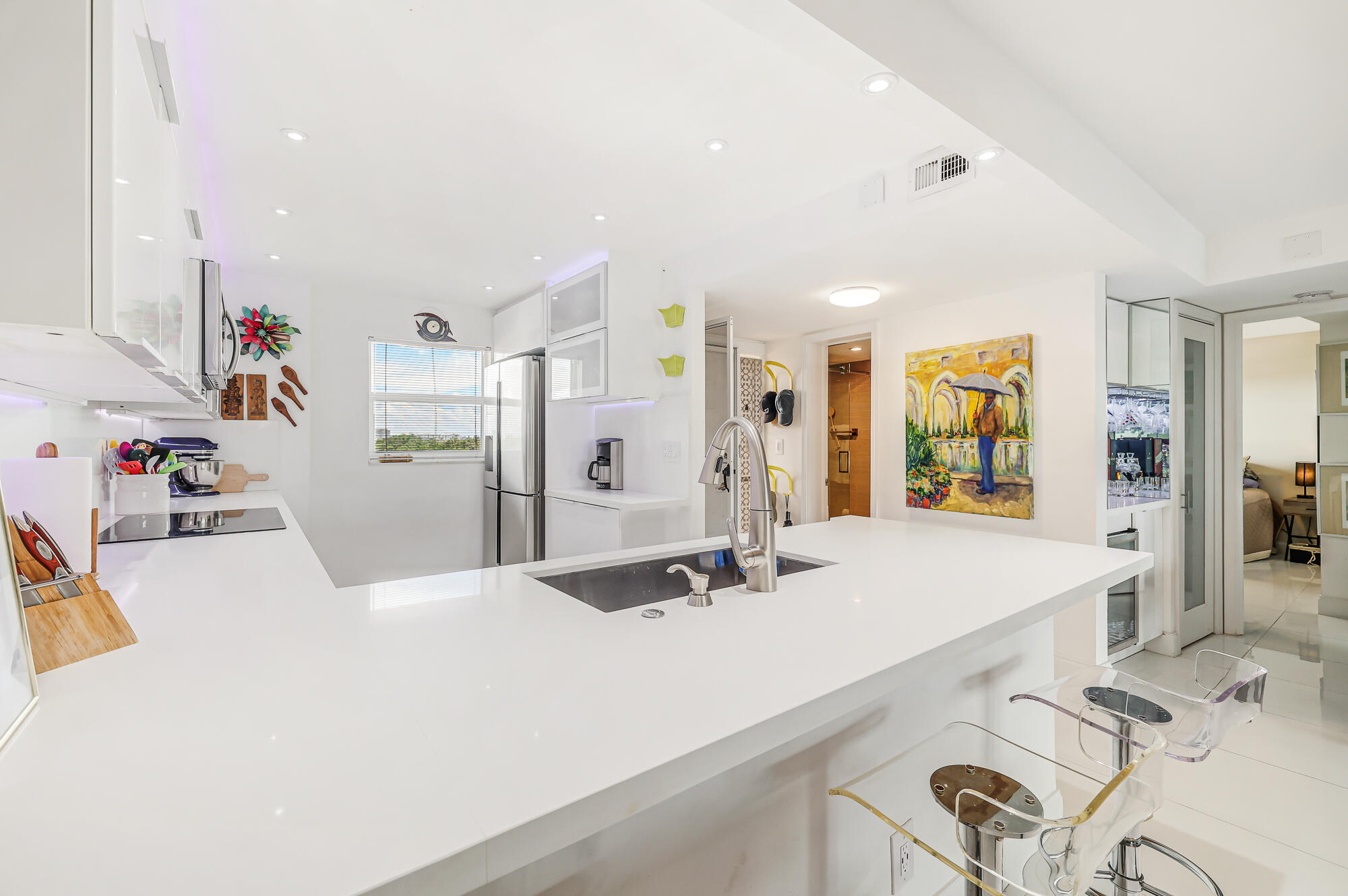 1523 E Hillsboro Boulevard 634