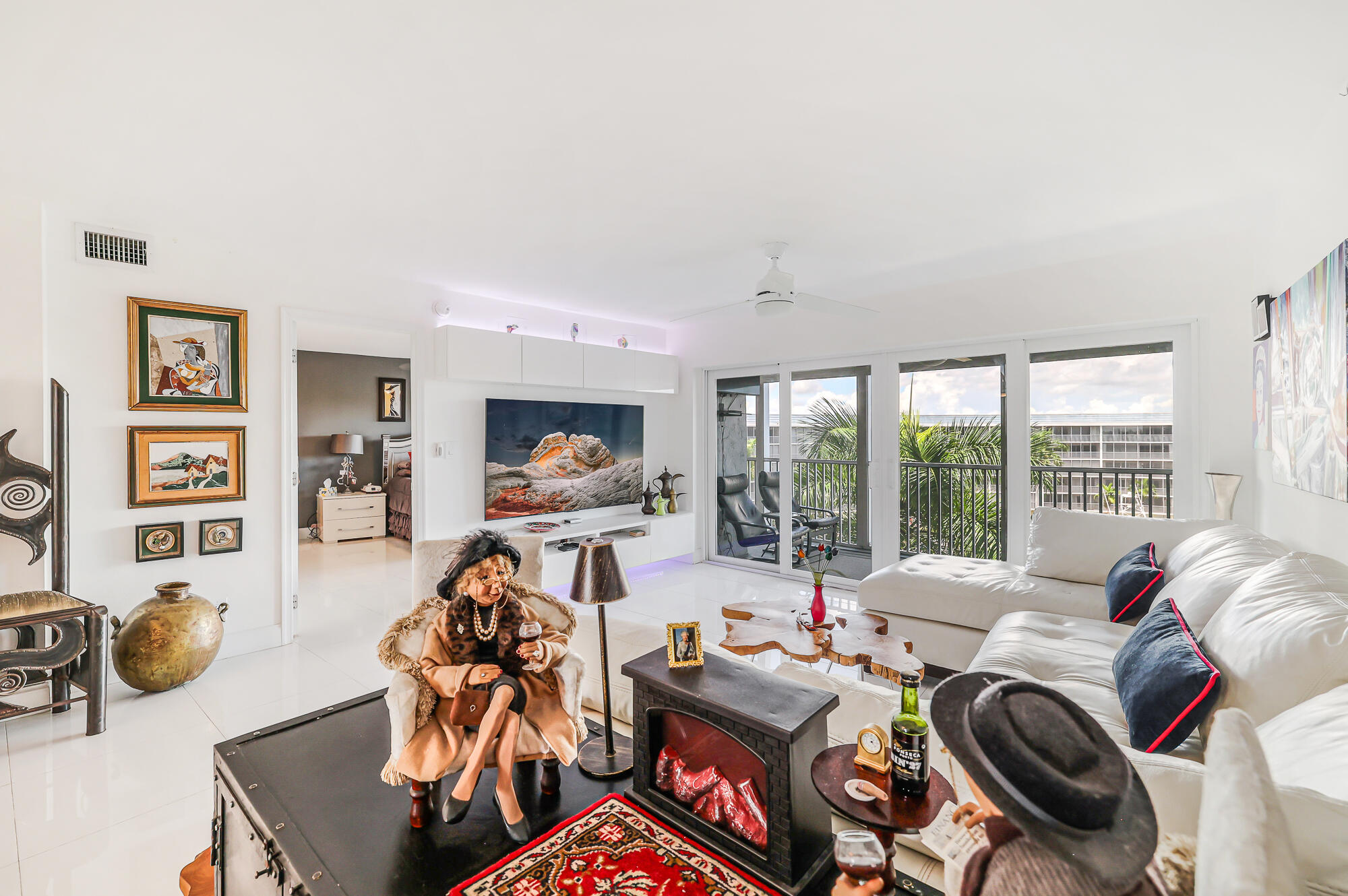 1523 E Hillsboro Boulevard 634
