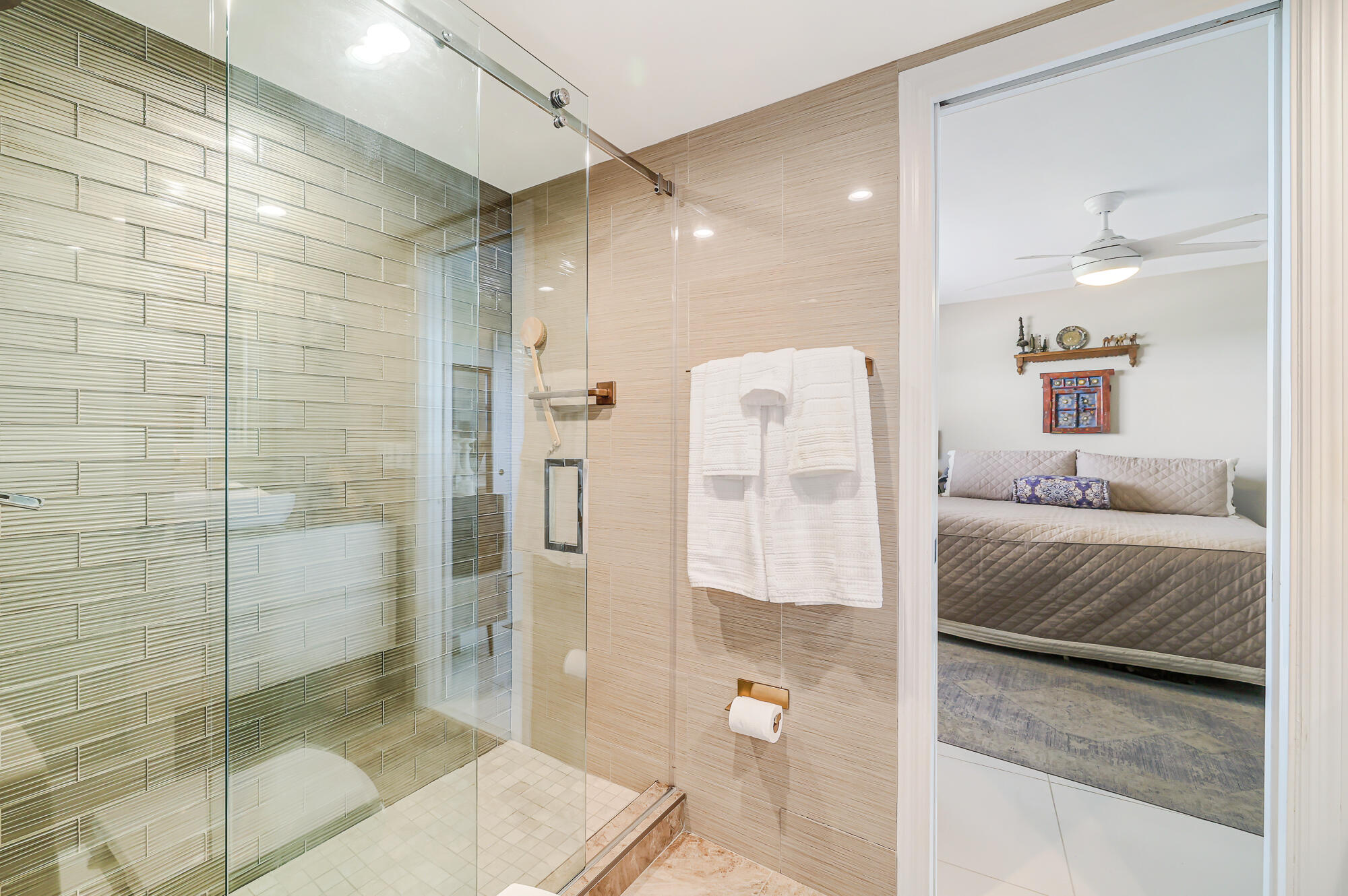 1523 E Hillsboro Boulevard 634