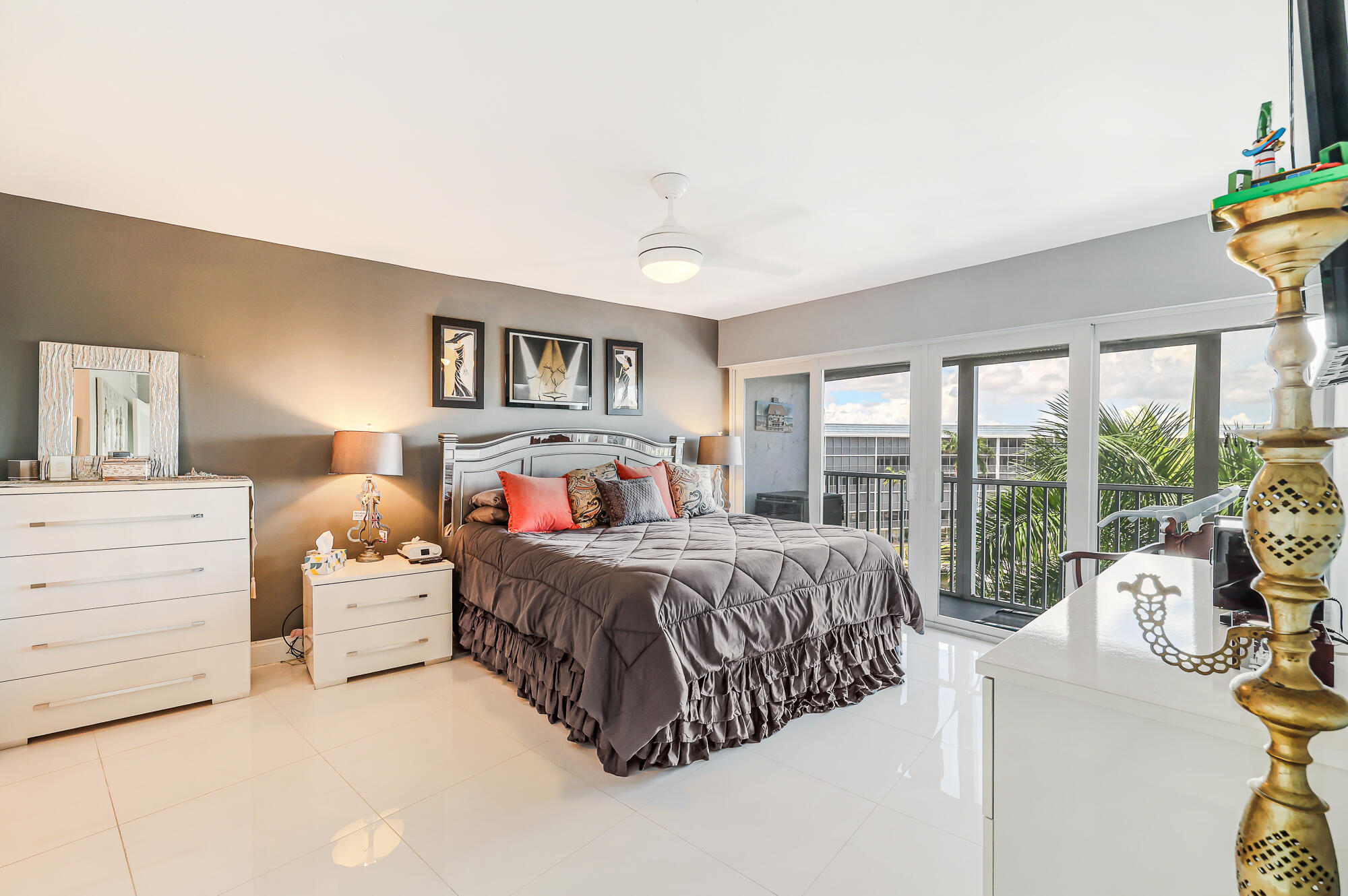 1523 E Hillsboro Boulevard 634