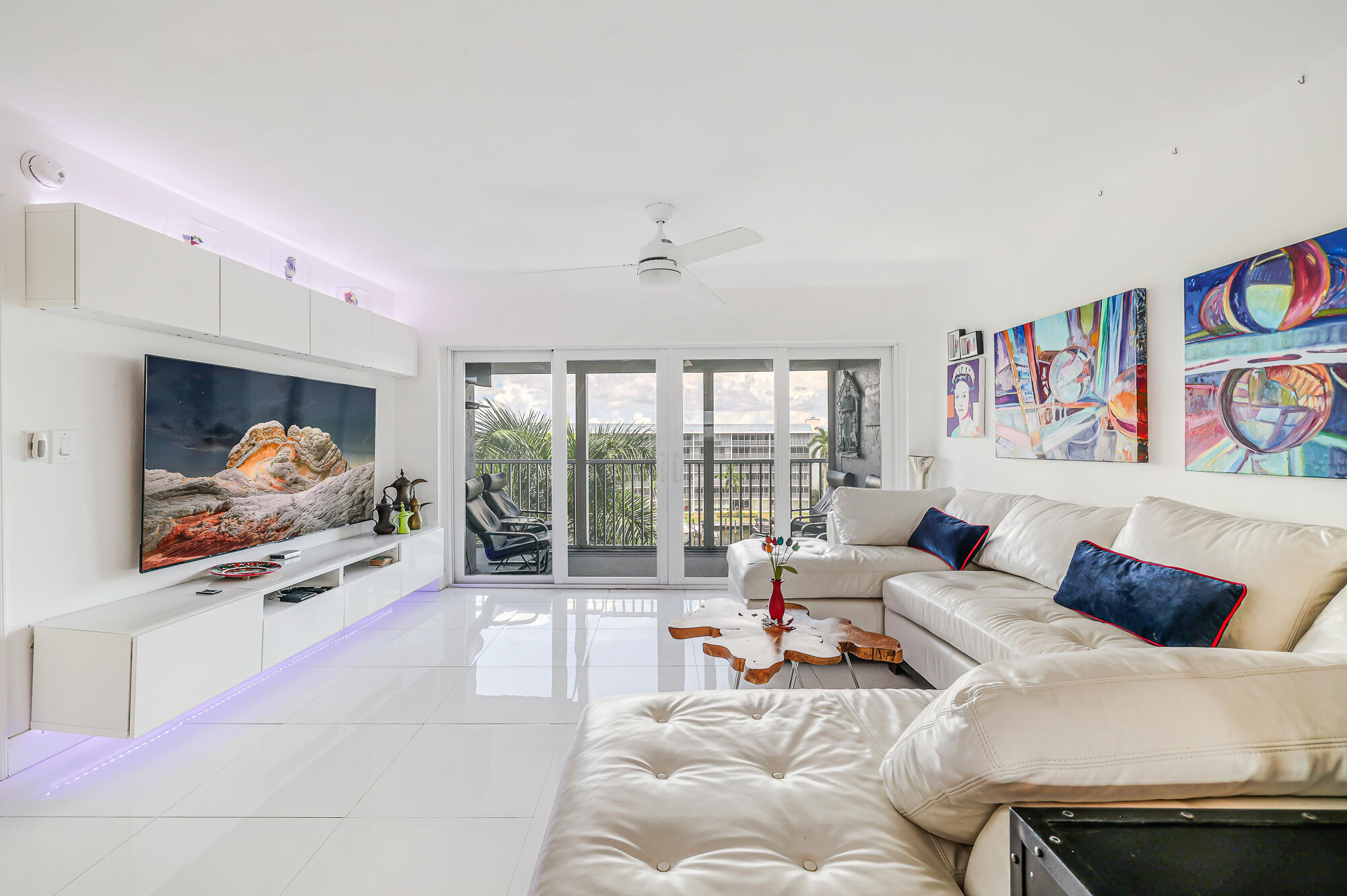 1523 E Hillsboro Boulevard 634