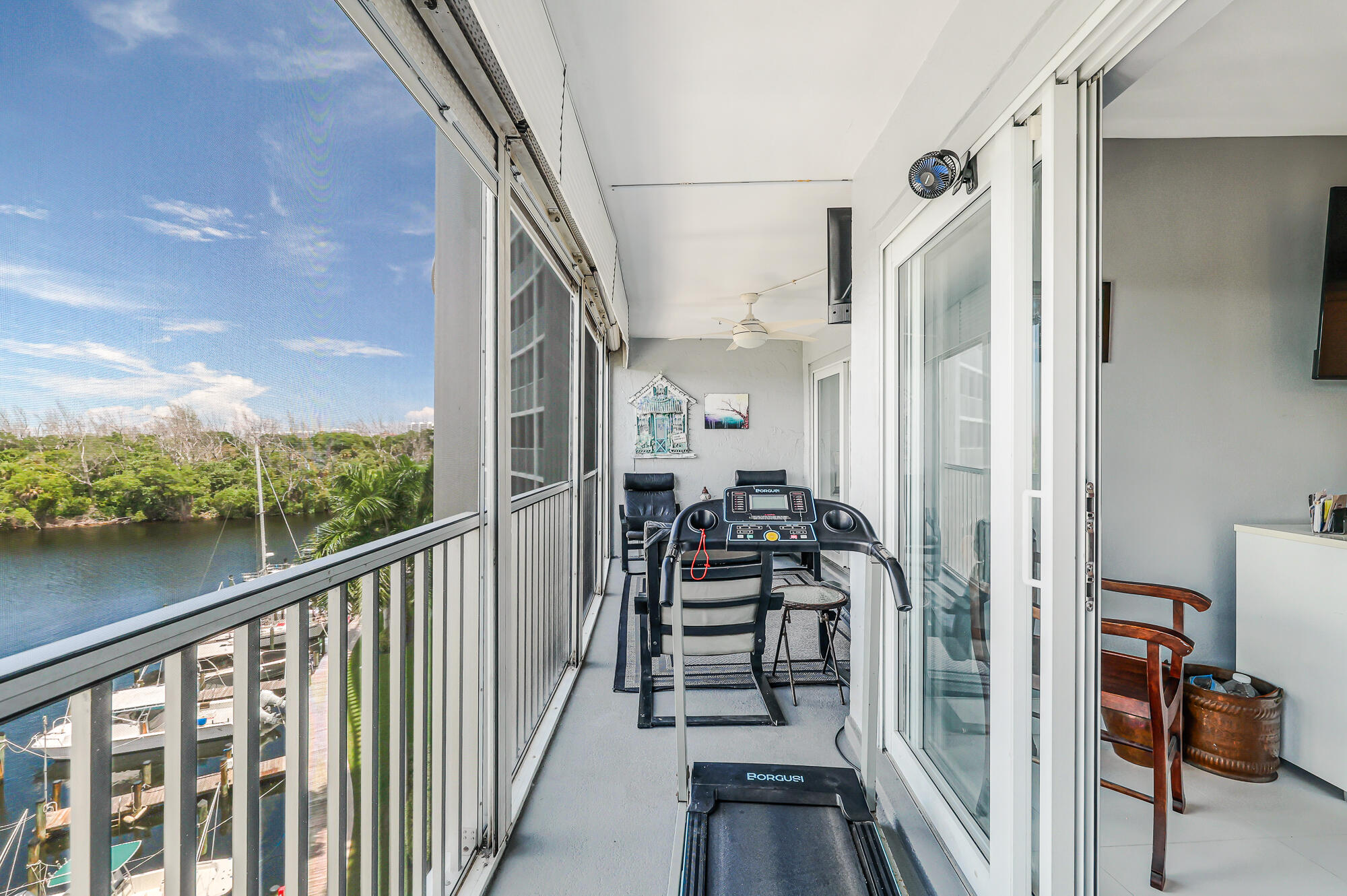 1523 E Hillsboro Boulevard 634