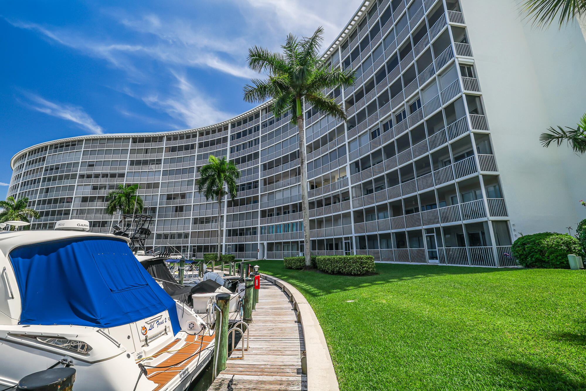 1523 E Hillsboro Boulevard 634