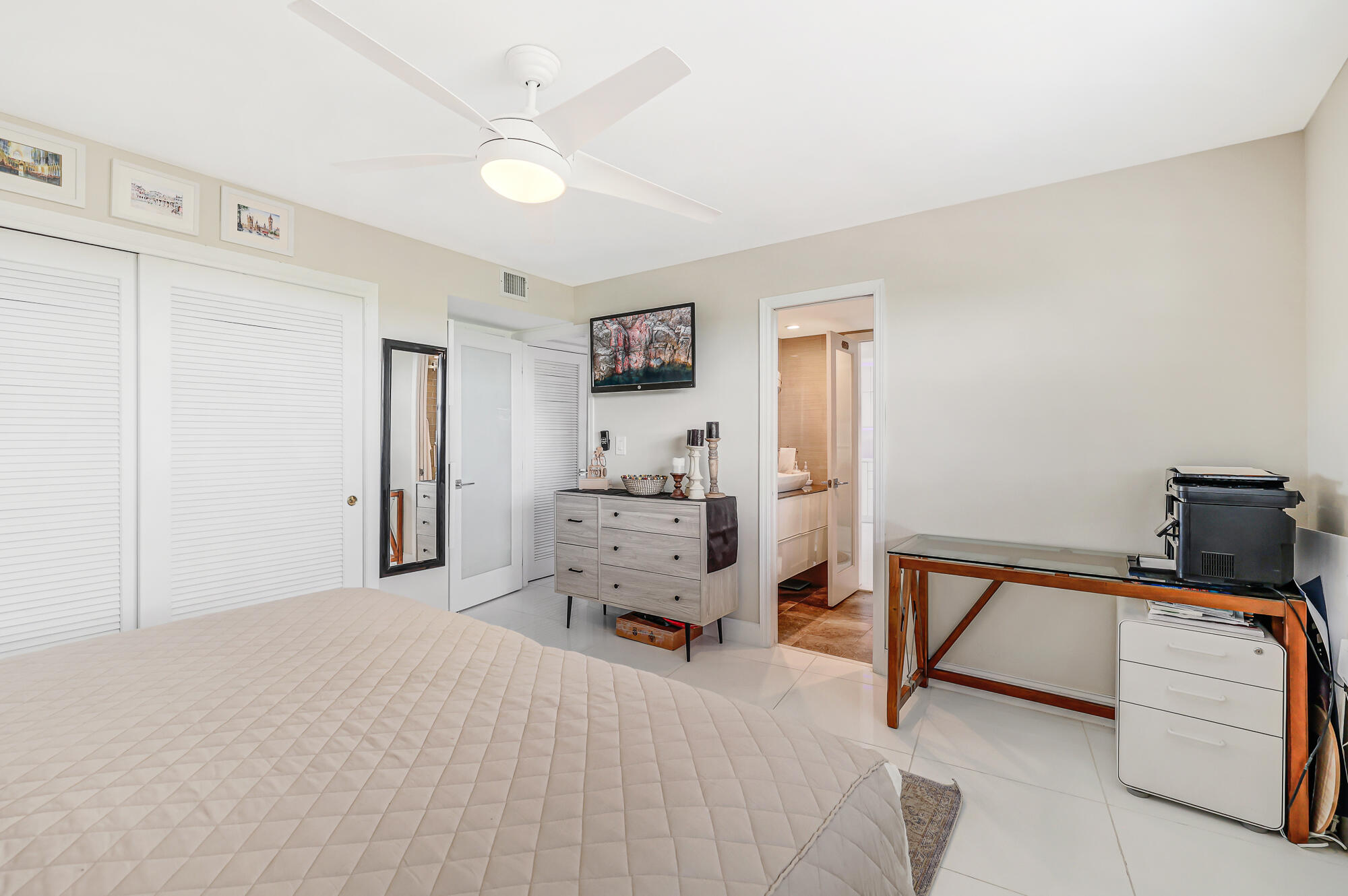 1523 E Hillsboro Boulevard 634
