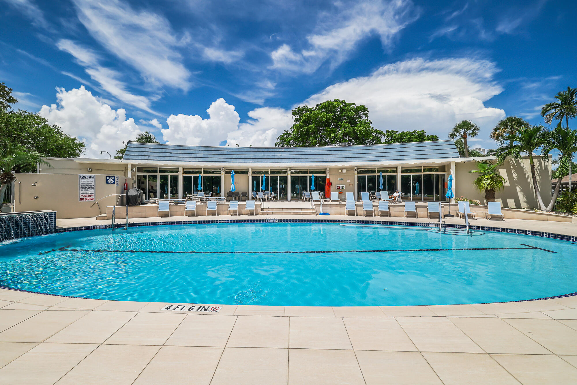 1523 E Hillsboro Boulevard 634