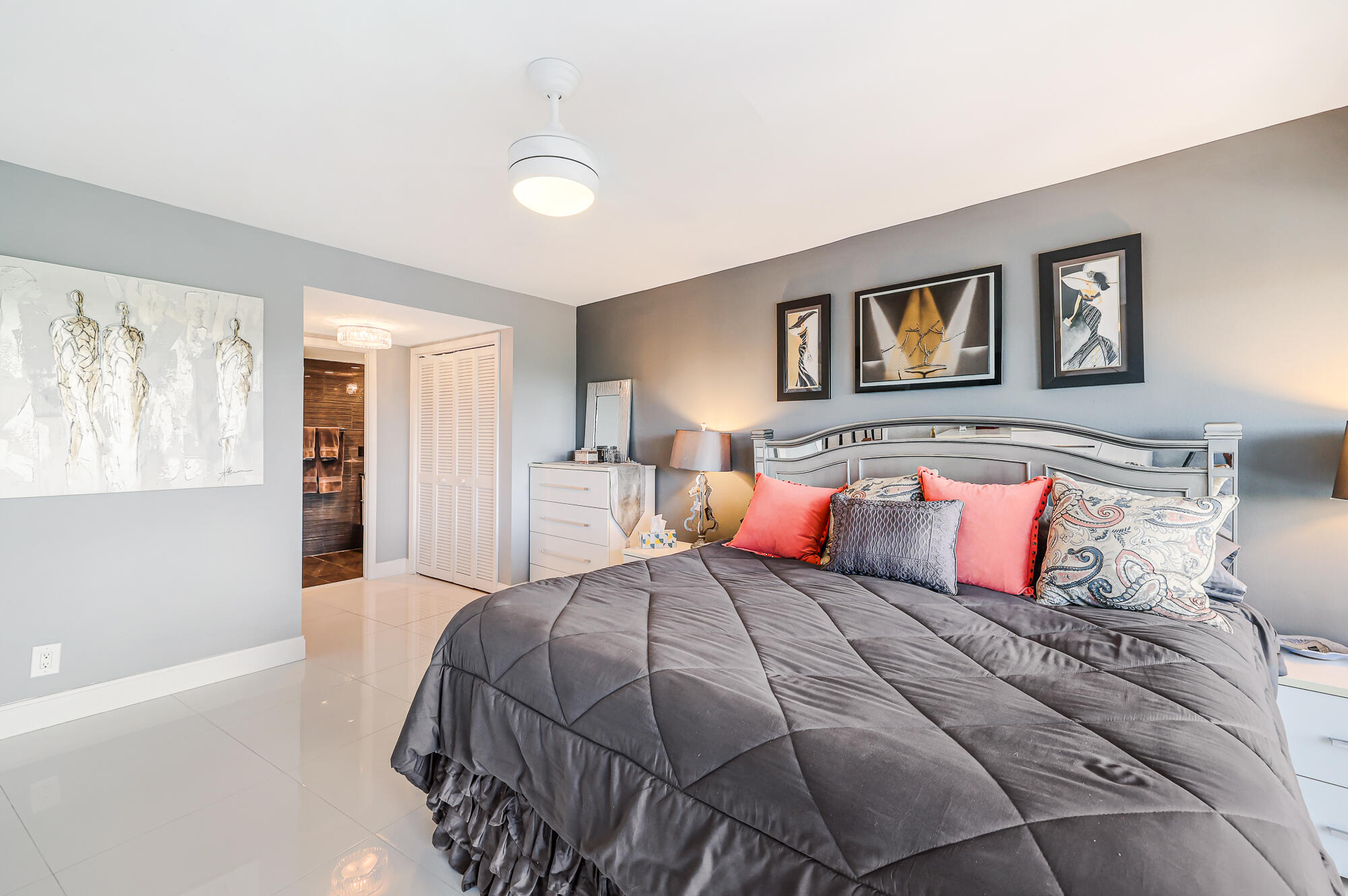 1523 E Hillsboro Boulevard 634