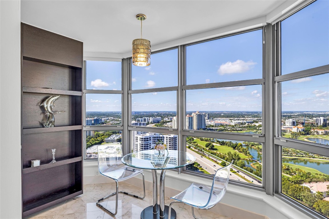 3500 Mystic Pointe Dr 3804