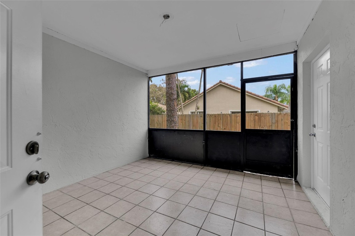 13988 Morning Glory Dr