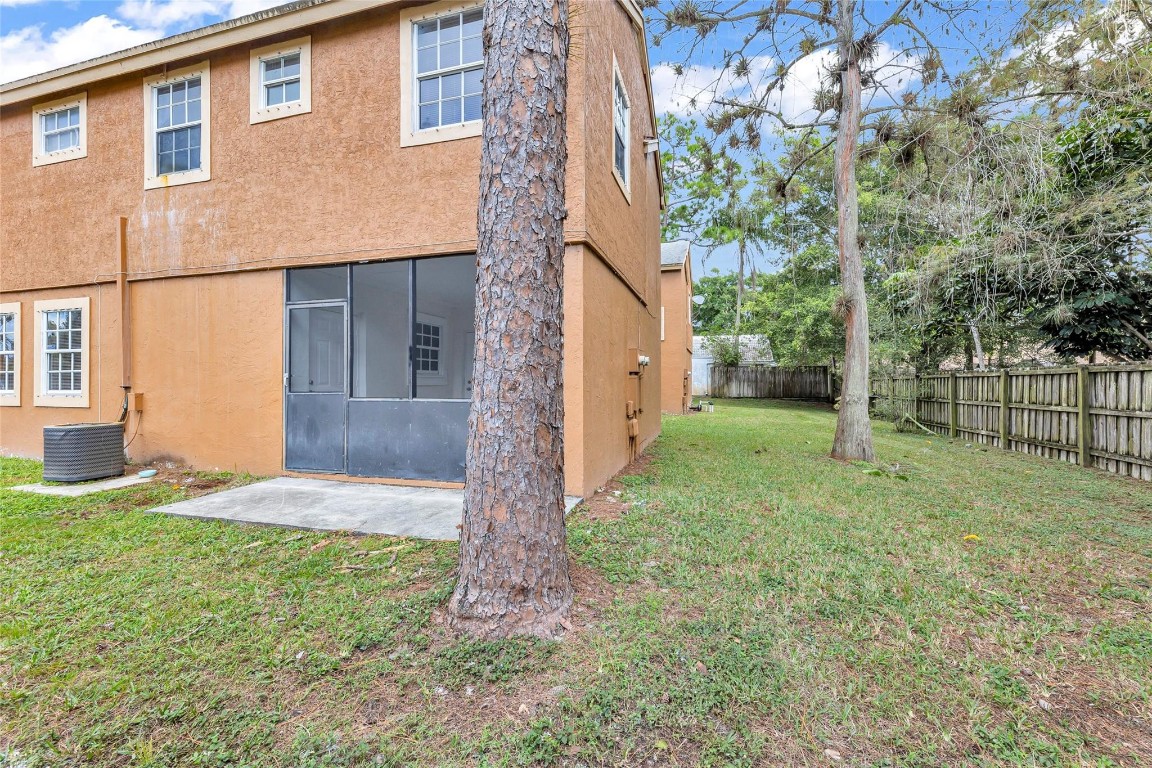 13988 Morning Glory Dr