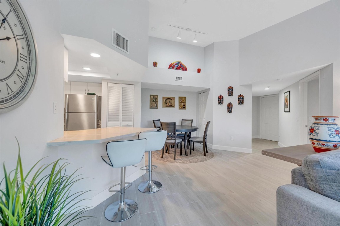 2119 SE 10th Ave 907