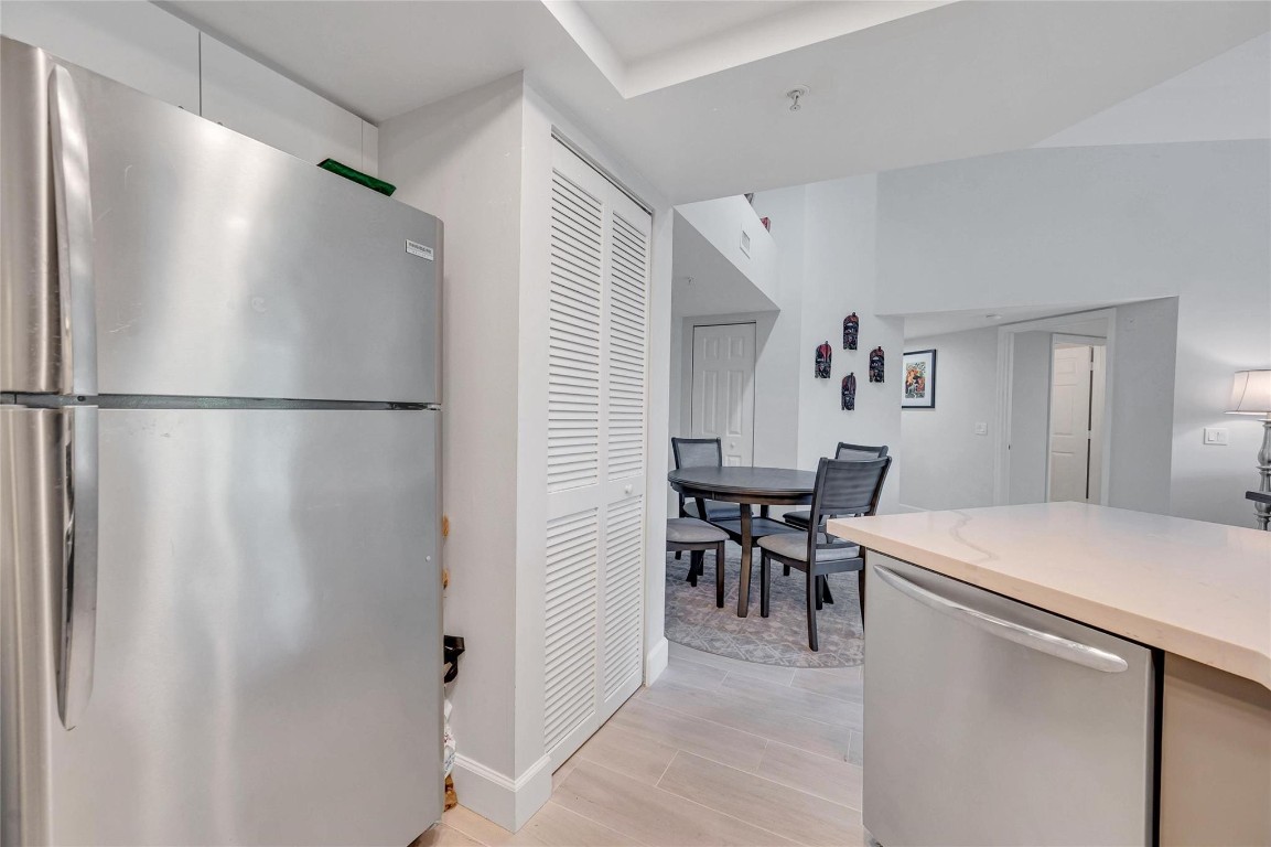 2119 SE 10th Ave 907