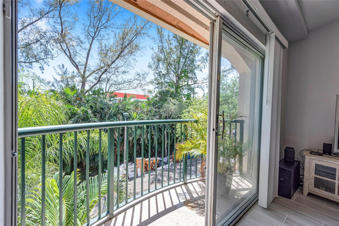 2119 SE 10th Ave 907