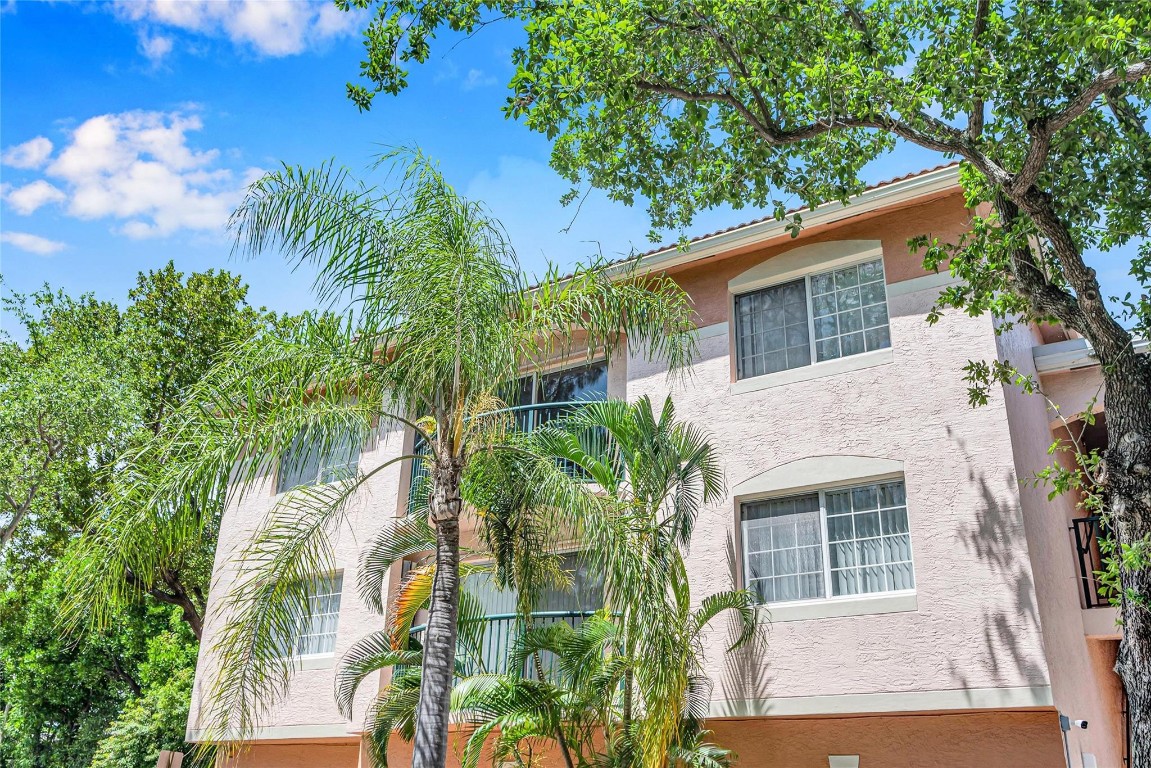 2119 SE 10th Ave 907