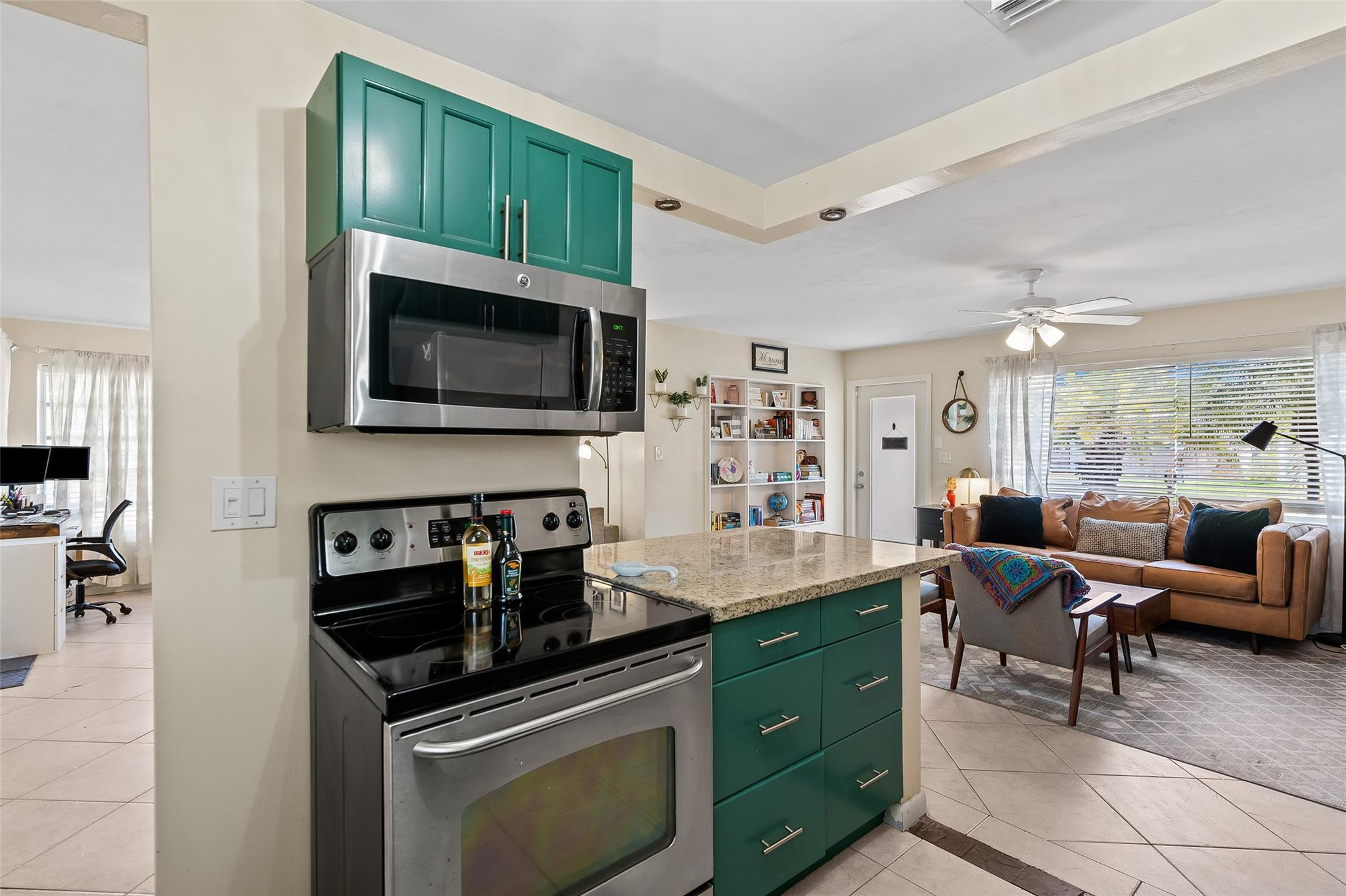 4050 NE 18th Ave