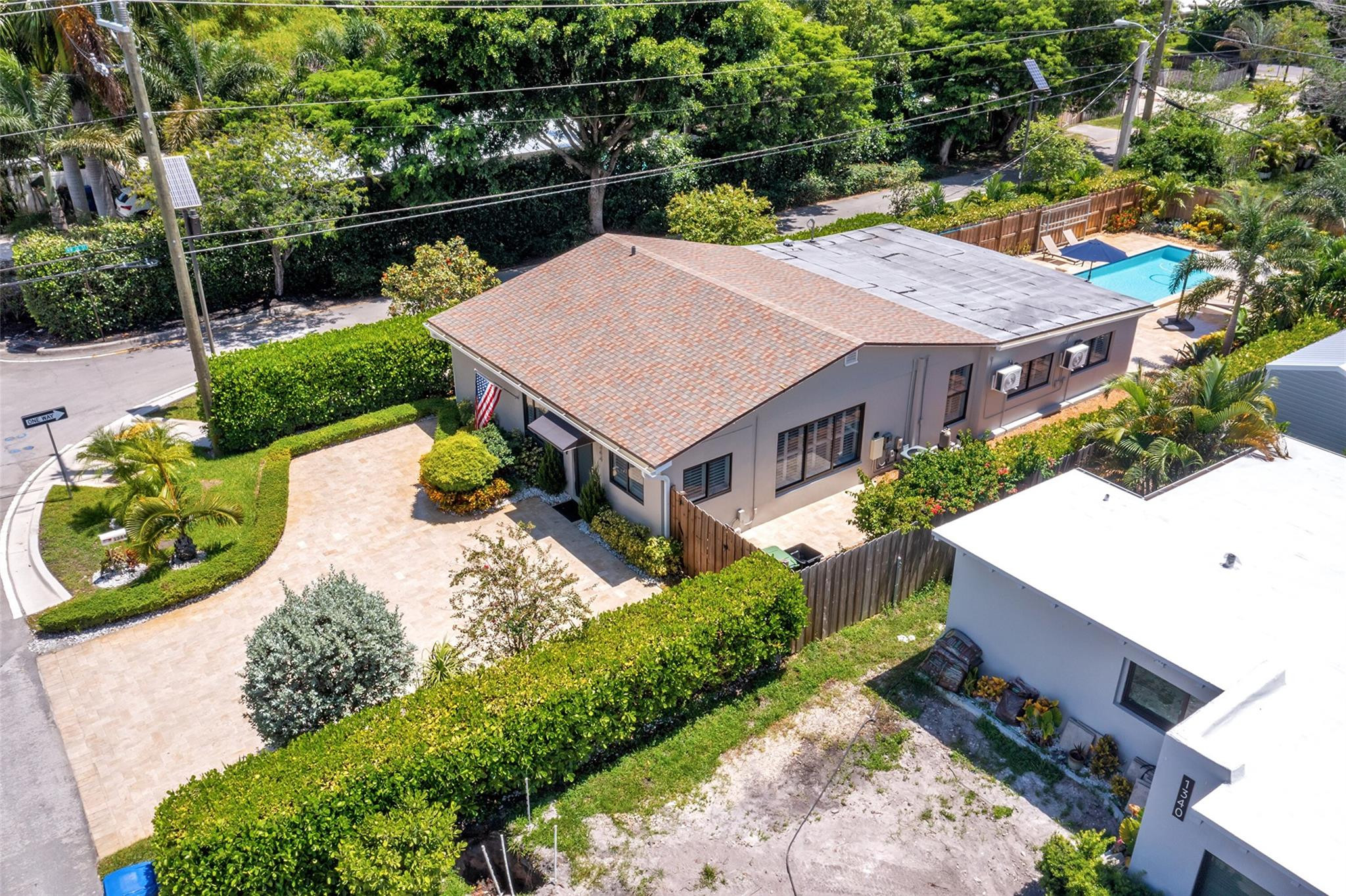 1344 NW 4th Ave