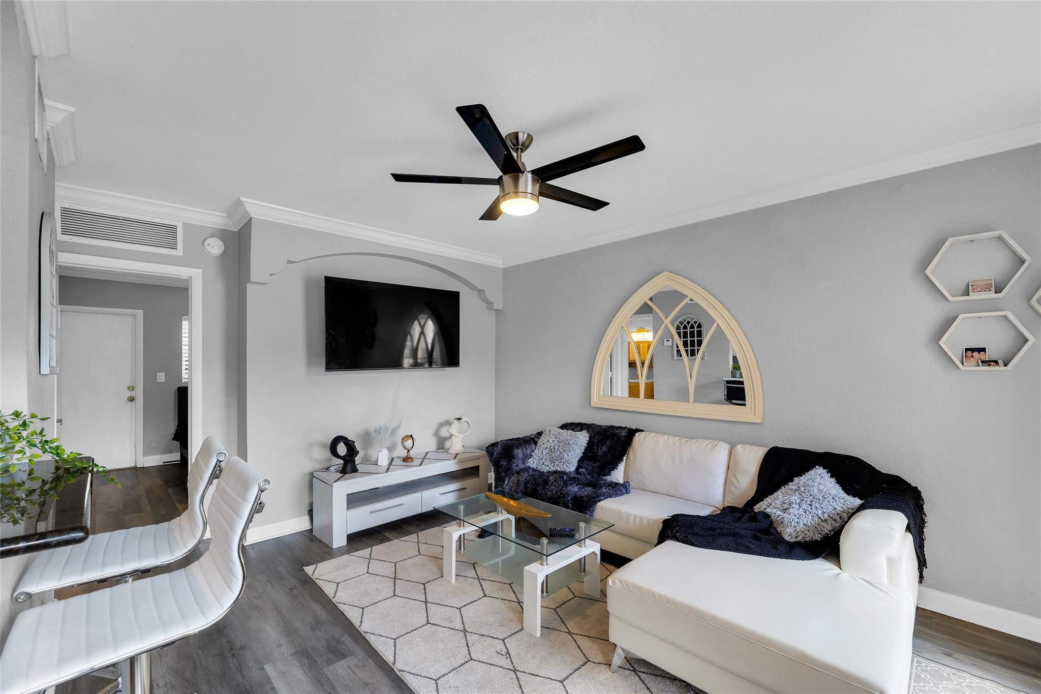744 NE 14th Ave 3