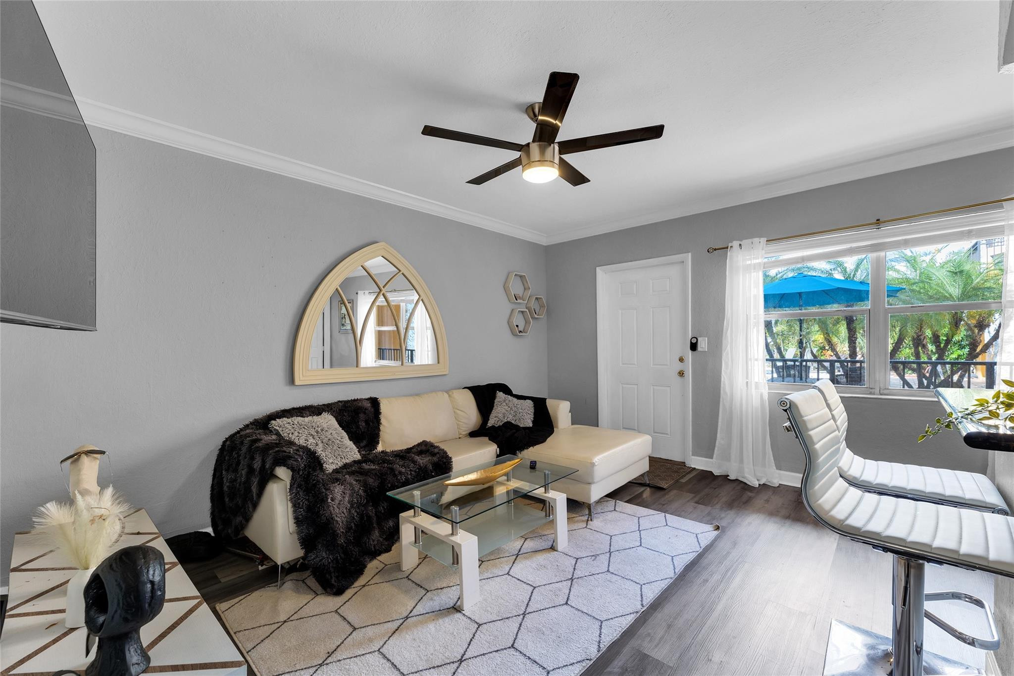 744 NE 14th Ave 3