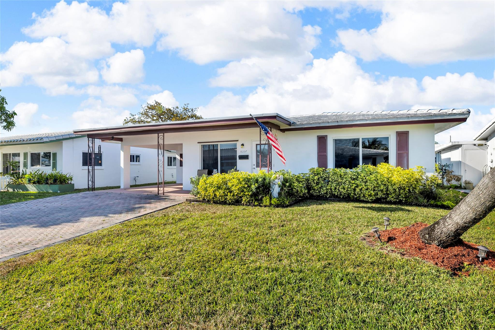 8207 NW 59th Ct