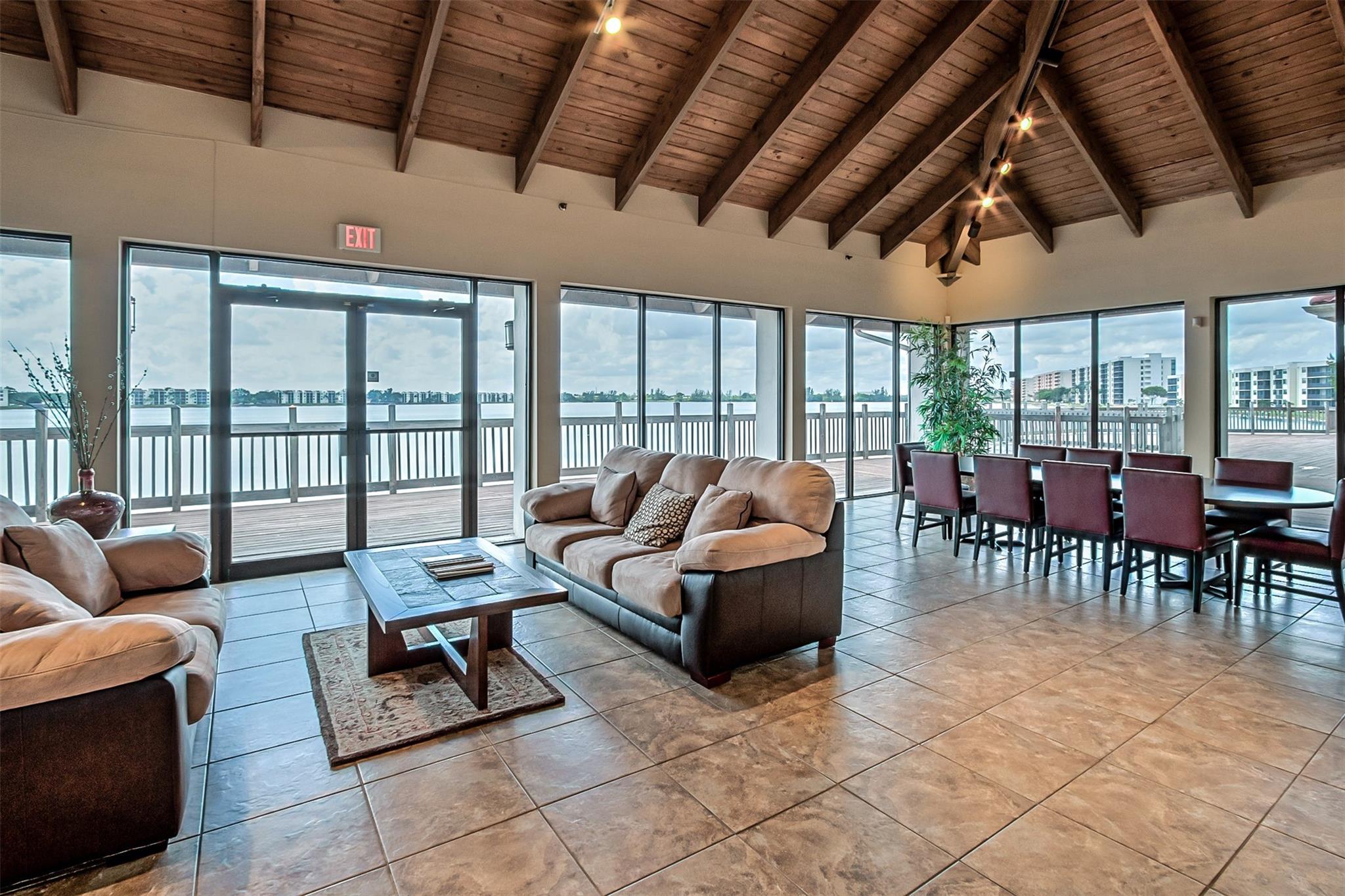 111 Lake Emerald Dr 105
