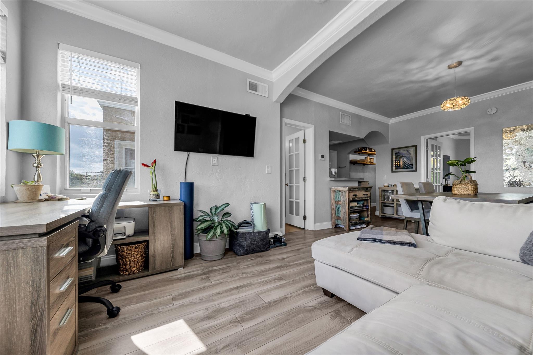 401 NE 16th Ave 4