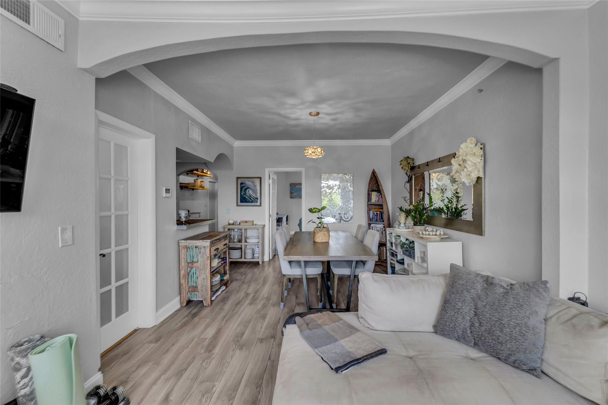 401 NE 16th Ave 4