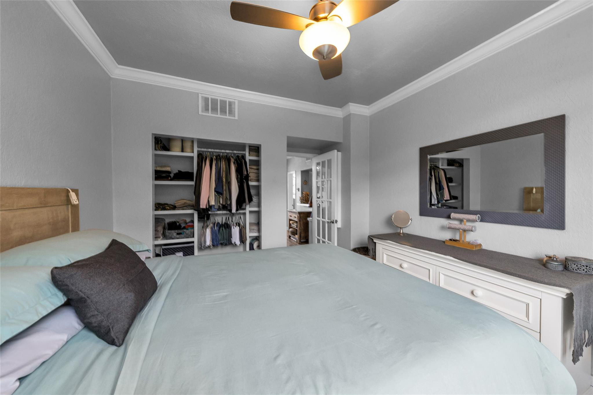 401 NE 16th Ave 4