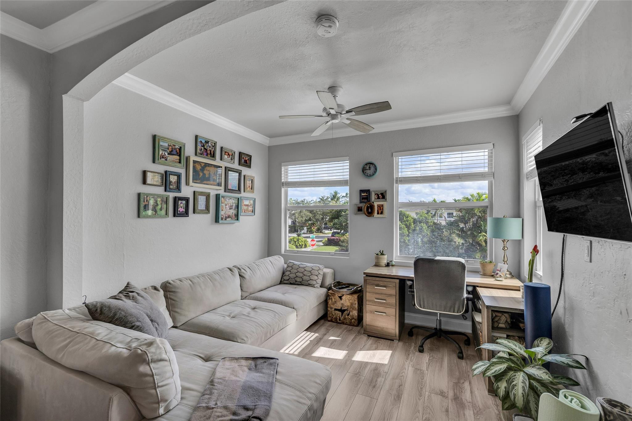 401 NE 16th Ave 4