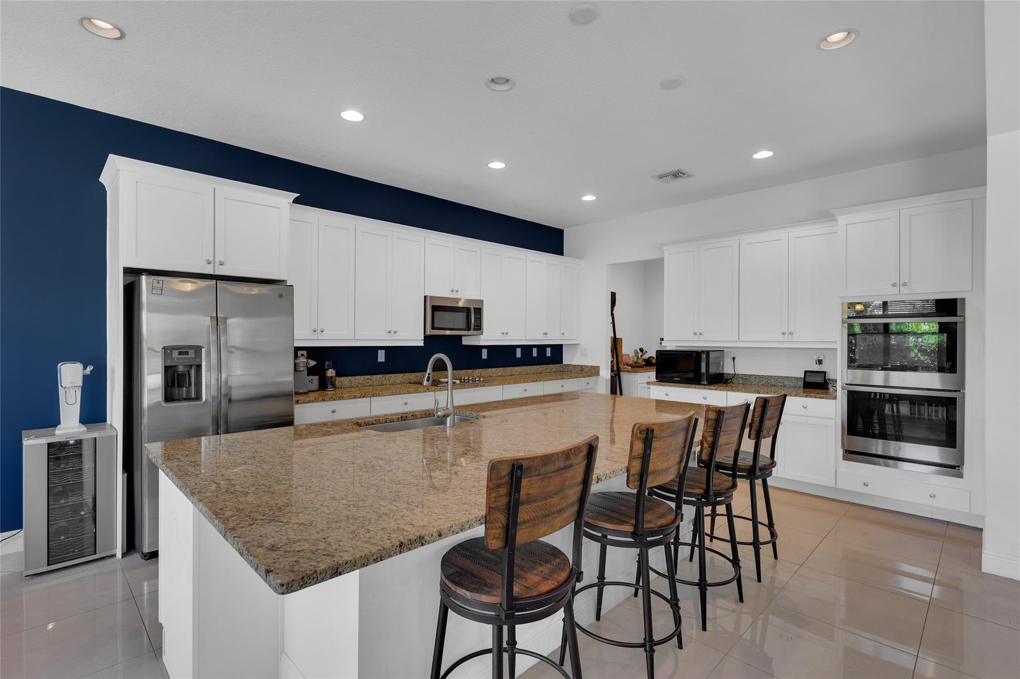 8835 NW 37th Dr
