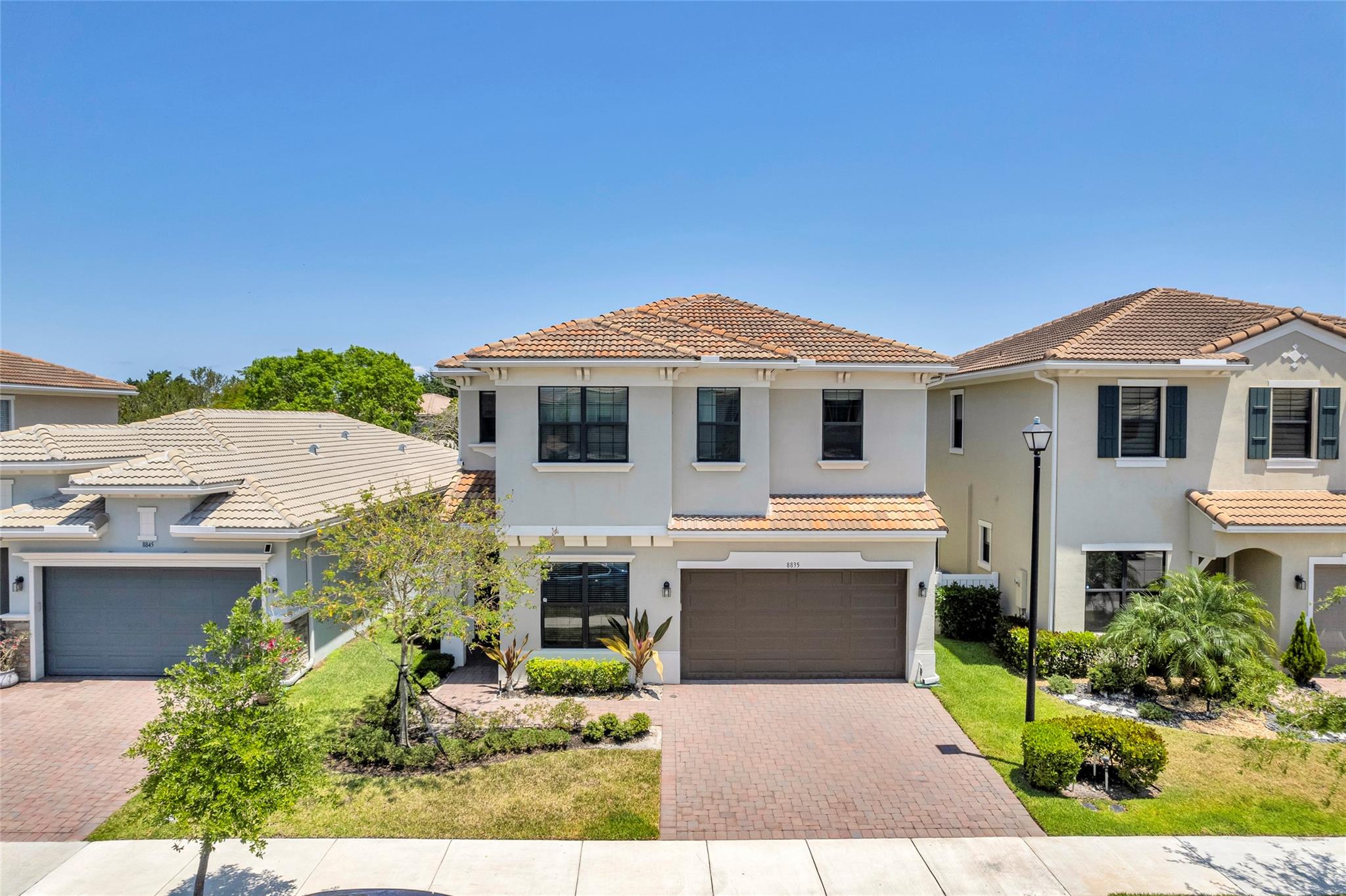 8835 NW 37th Dr