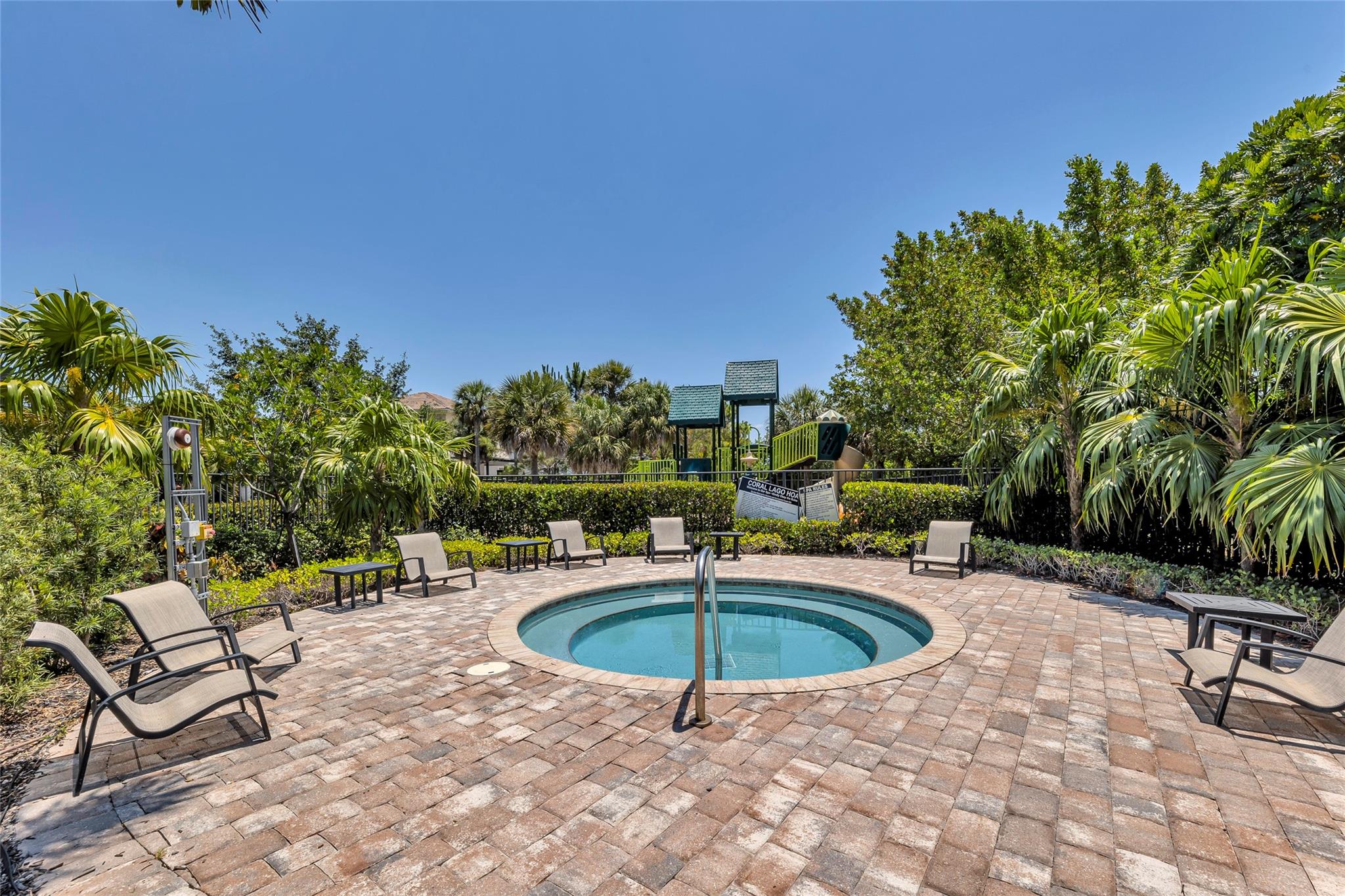 8835 NW 37th Dr