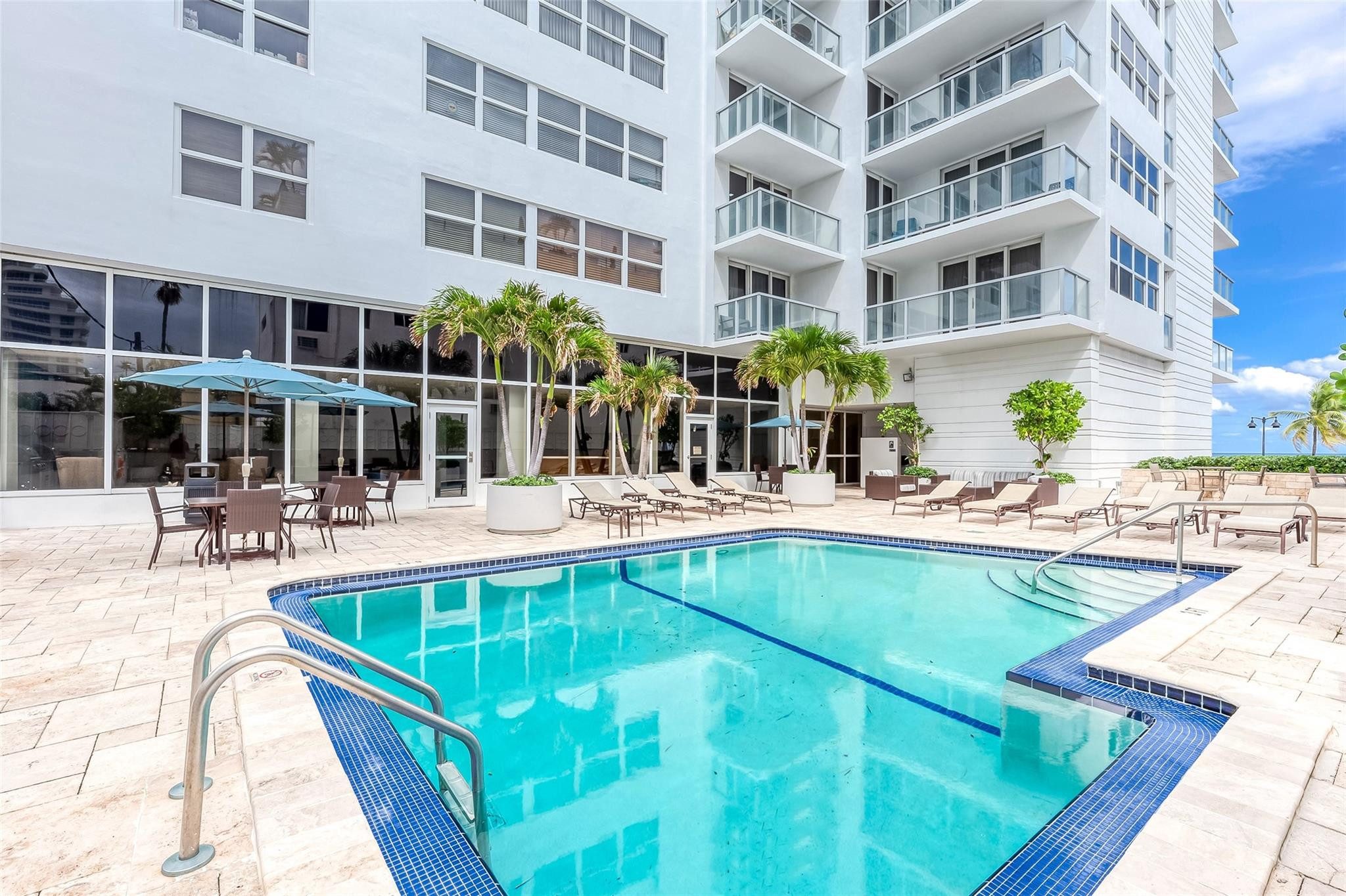 209 N Fort Lauderdale Beach Blvd 8D