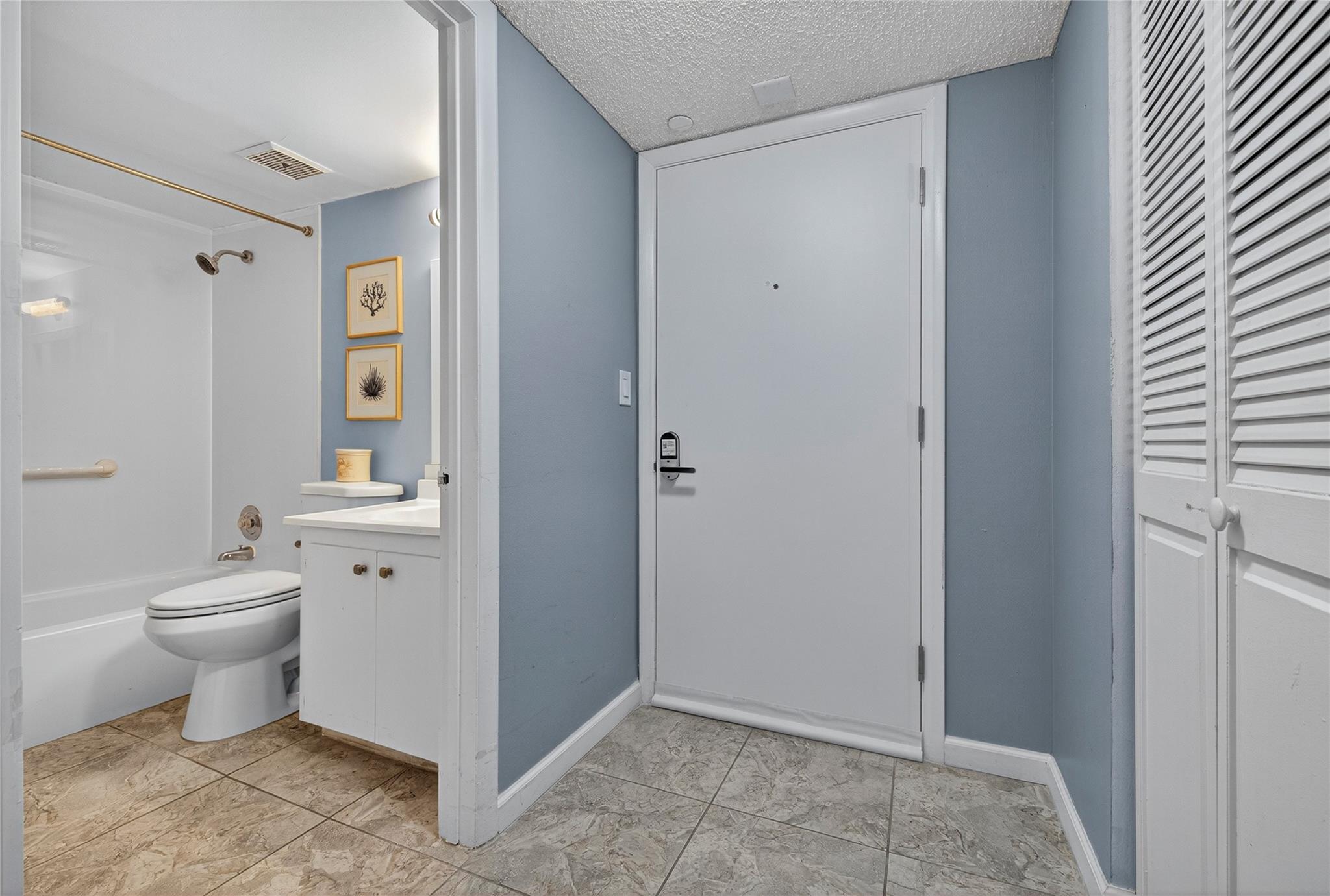 209 N Fort Lauderdale Beach Blvd 8D