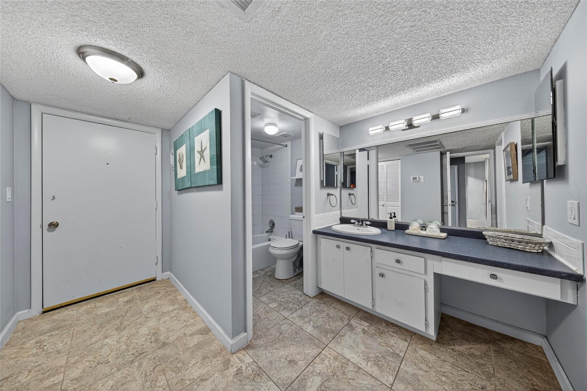 209 N Fort Lauderdale Beach Blvd 8D