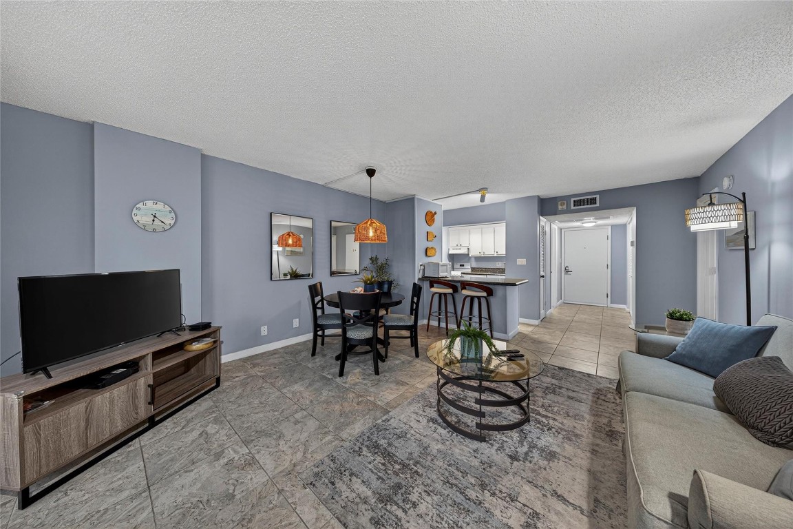 209 N Fort Lauderdale Beach Blvd 8D