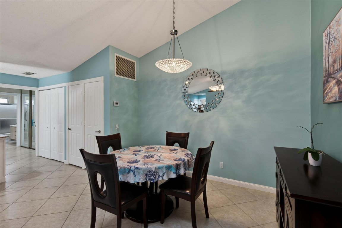 1202 NW Sun Terrace Circle D, Port St. Lucie Unit: D