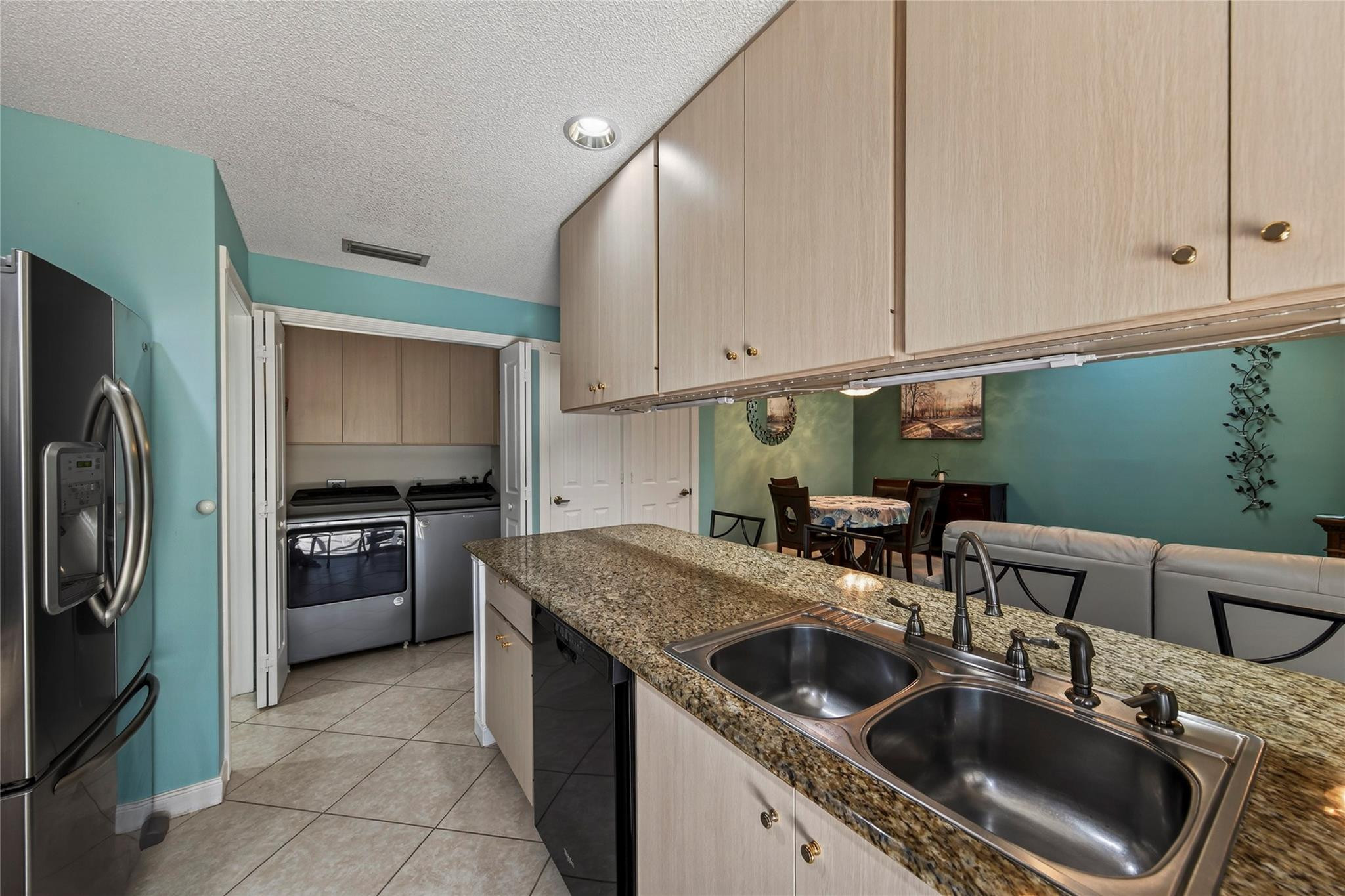 1202 NW Sun Terrace Circle D, Port St. Lucie Unit: D